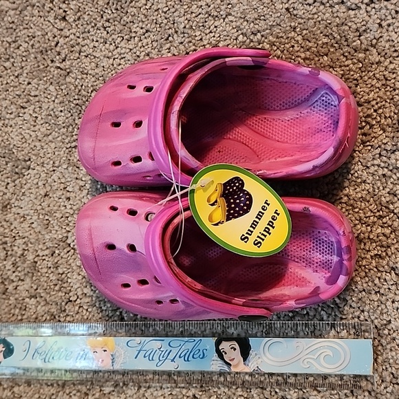 Nwt! Pink childrens shoes size small - Picture 1 of 6